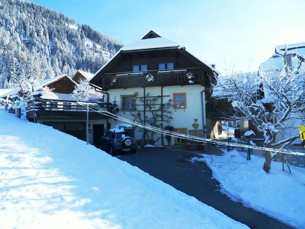 Haus Waldblick Apartment Weissensee Ngoại thất bức ảnh