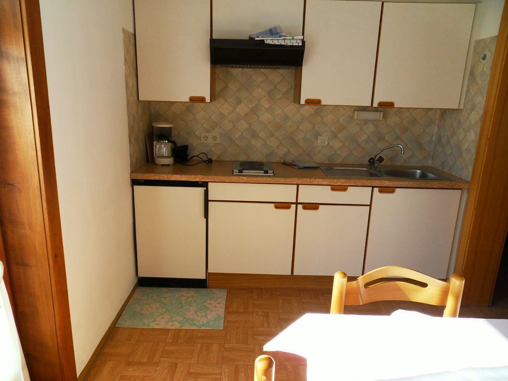 Haus Waldblick Apartment Weissensee Ngoại thất bức ảnh