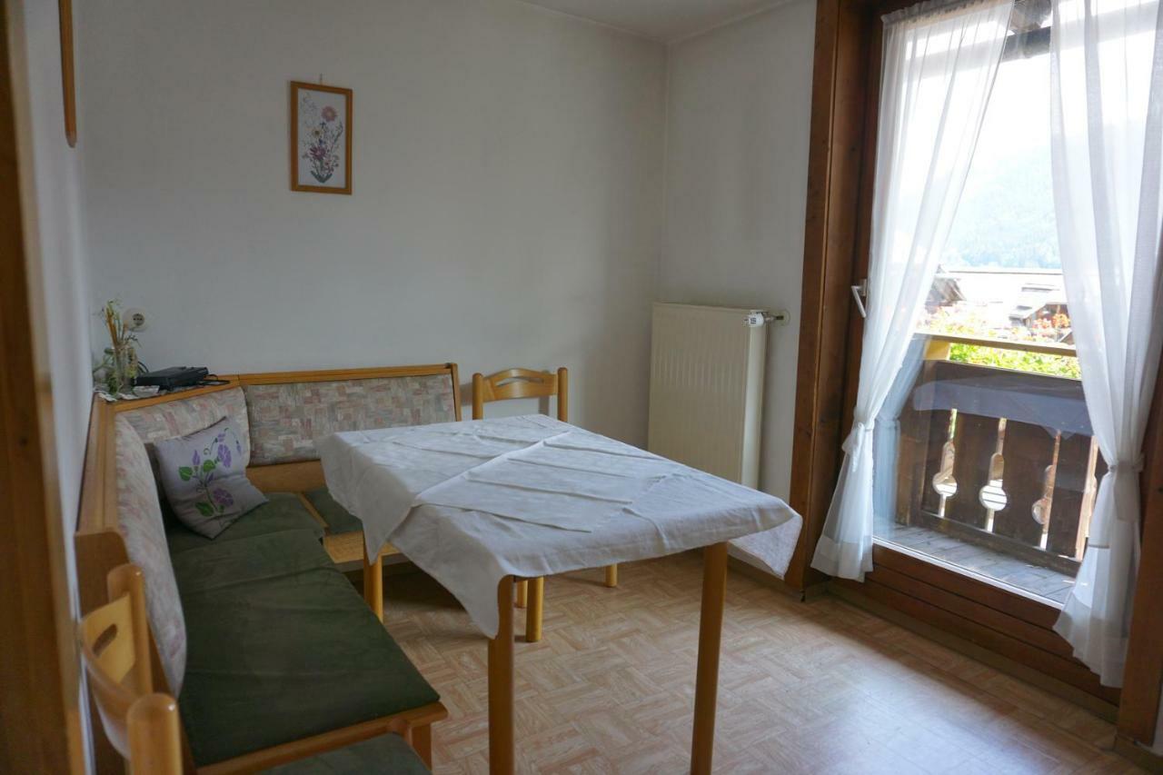 Haus Waldblick Apartment Weissensee Ngoại thất bức ảnh