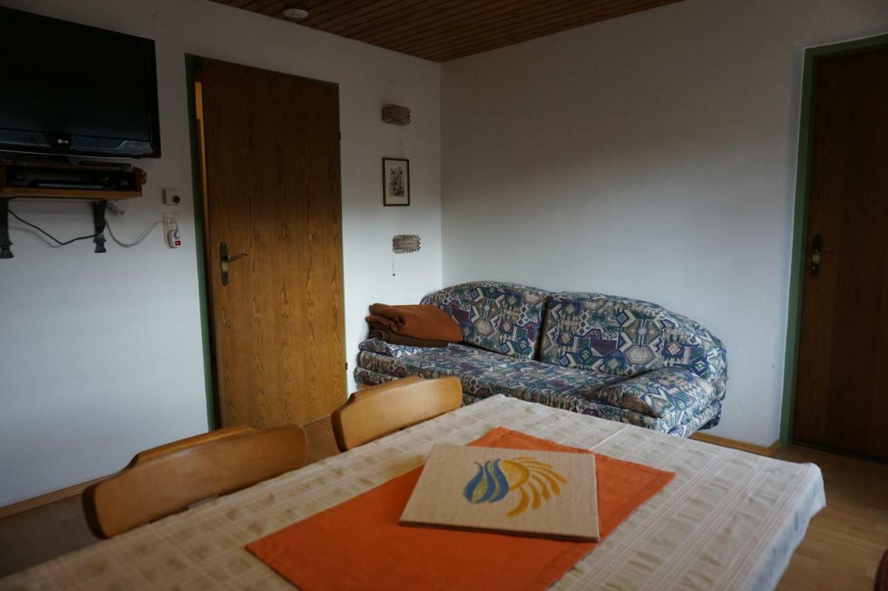 Haus Waldblick Apartment Weissensee Ngoại thất bức ảnh