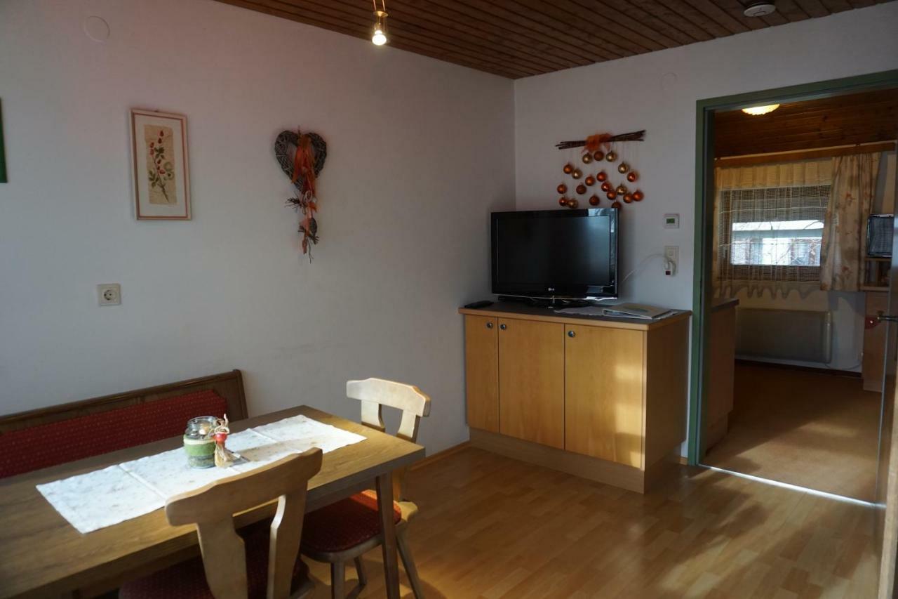 Haus Waldblick Apartment Weissensee Ngoại thất bức ảnh